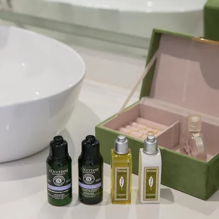 公寓 New Luxury With Sea View And Private Heated Pool, 50m From The