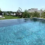 New Luxury With Sea View And Private Heated Pool, 50m From The Apartamento