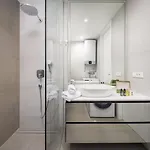 Apartamento New Luxury With Sea View And Private Heated Pool, 50m From The