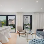 New Luxury With Sea View And Private Heated Pool, 50m From The