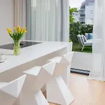 Apartamento New Luxury With Sea View And Private Heated Pool, 50m From The *