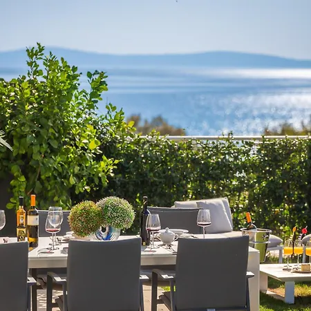 New Luxury With Sea View And Private Heated Pool, 50m From The 스플리트