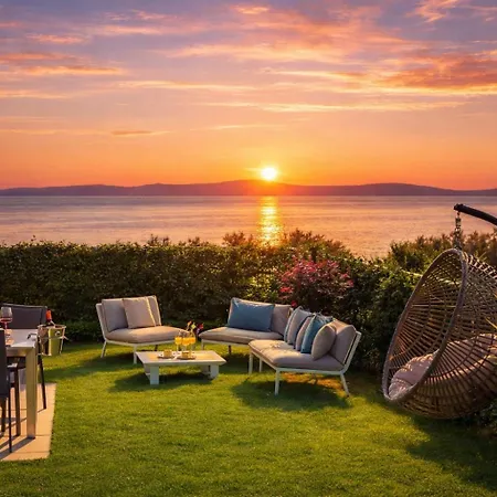 Apartamento New Luxury With Sea View And Private Heated Pool, 50m From The *