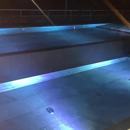 公寓 New Luxury With Private Heated Pool And Amazing Terrace With Seaview 斯普利特
