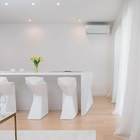 New Luxury With Private Heated Pool And Amazing Terrace With Seaview 公寓 *