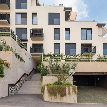 Appartement New Luxury With Sea View And Private Heated Pool, 50m From The *