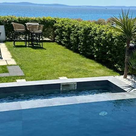 New Luxury With Sea View And Private Heated Pool, 50m From The Appartement Split